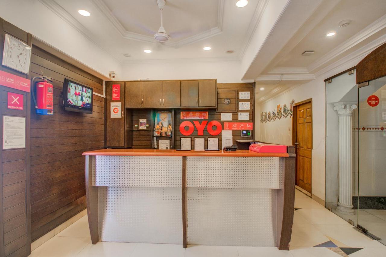Oyo Flagship 572 Santacruz West Hotel Mumbai Exterior photo