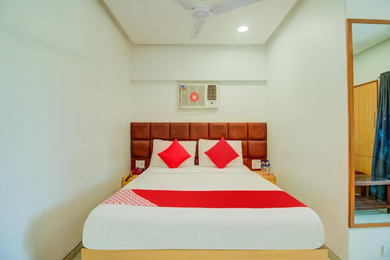 Oyo Flagship 572 Santacruz West Hotel Mumbai Exterior photo