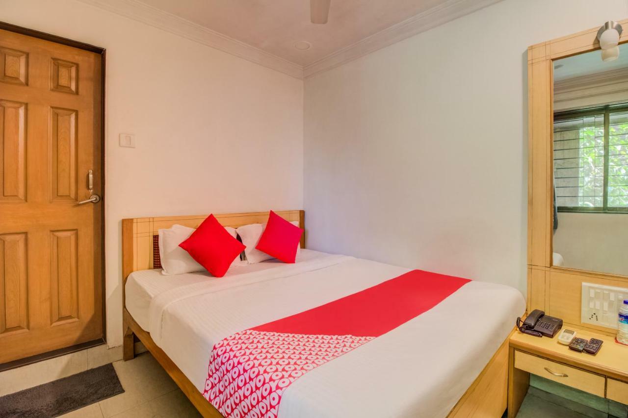Oyo Flagship 572 Santacruz West Hotel Mumbai Exterior photo