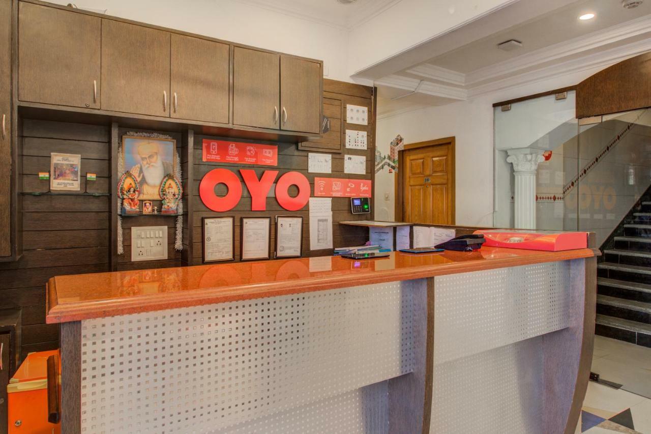 Oyo Flagship 572 Santacruz West Hotel Mumbai Exterior photo