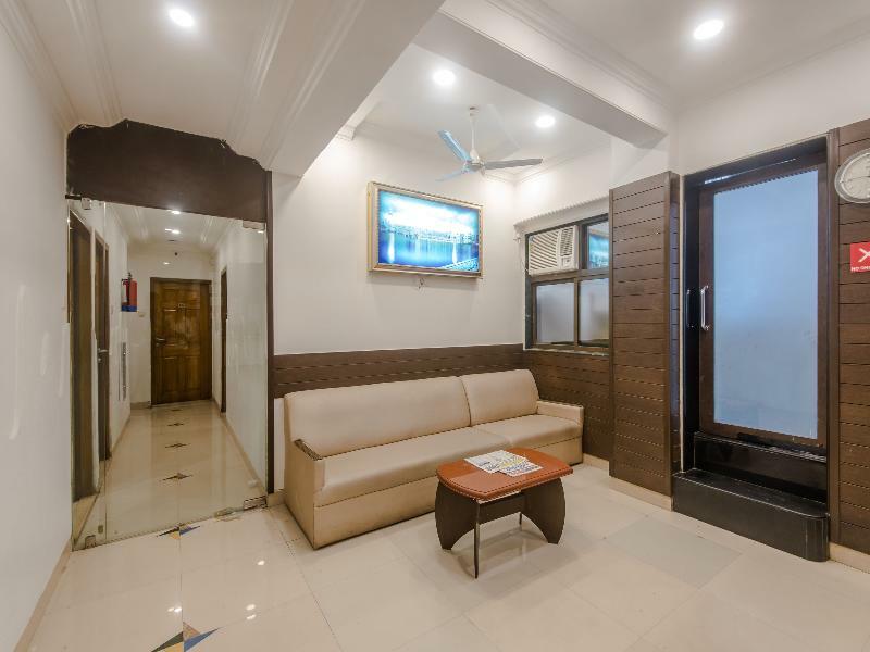 Oyo Flagship 572 Santacruz West Hotel Mumbai Exterior photo