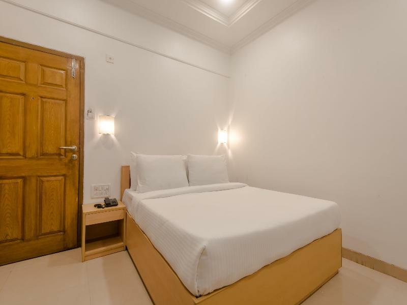Oyo Flagship 572 Santacruz West Hotel Mumbai Exterior photo
